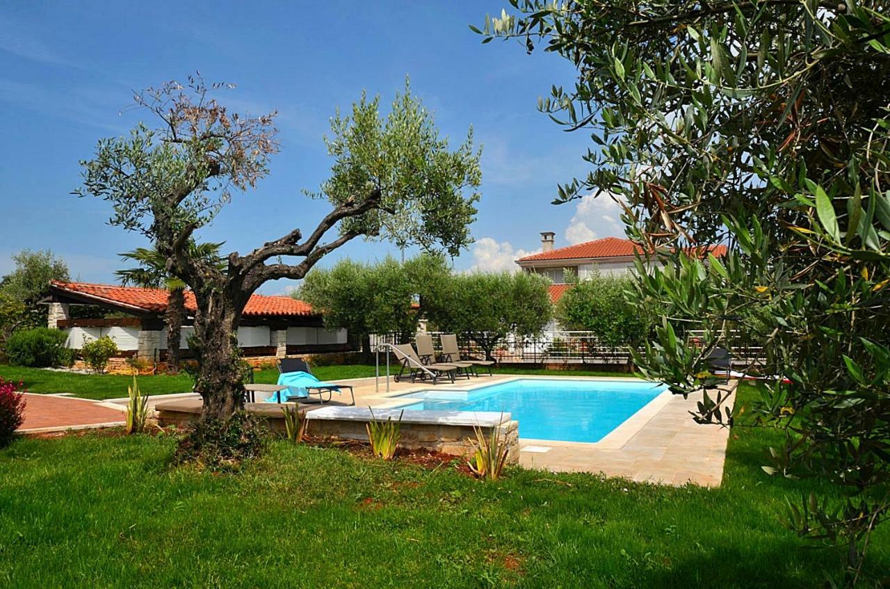 Holiday Home Sverko Novigrad Istria エクステリア 写真