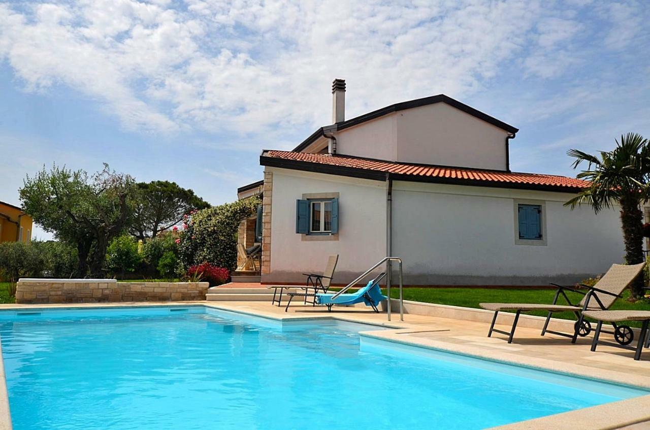 Holiday Home Sverko Novigrad Istria エクステリア 写真